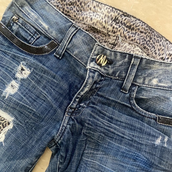 Cheetah print jeans🐆 - Picture 2 of 3